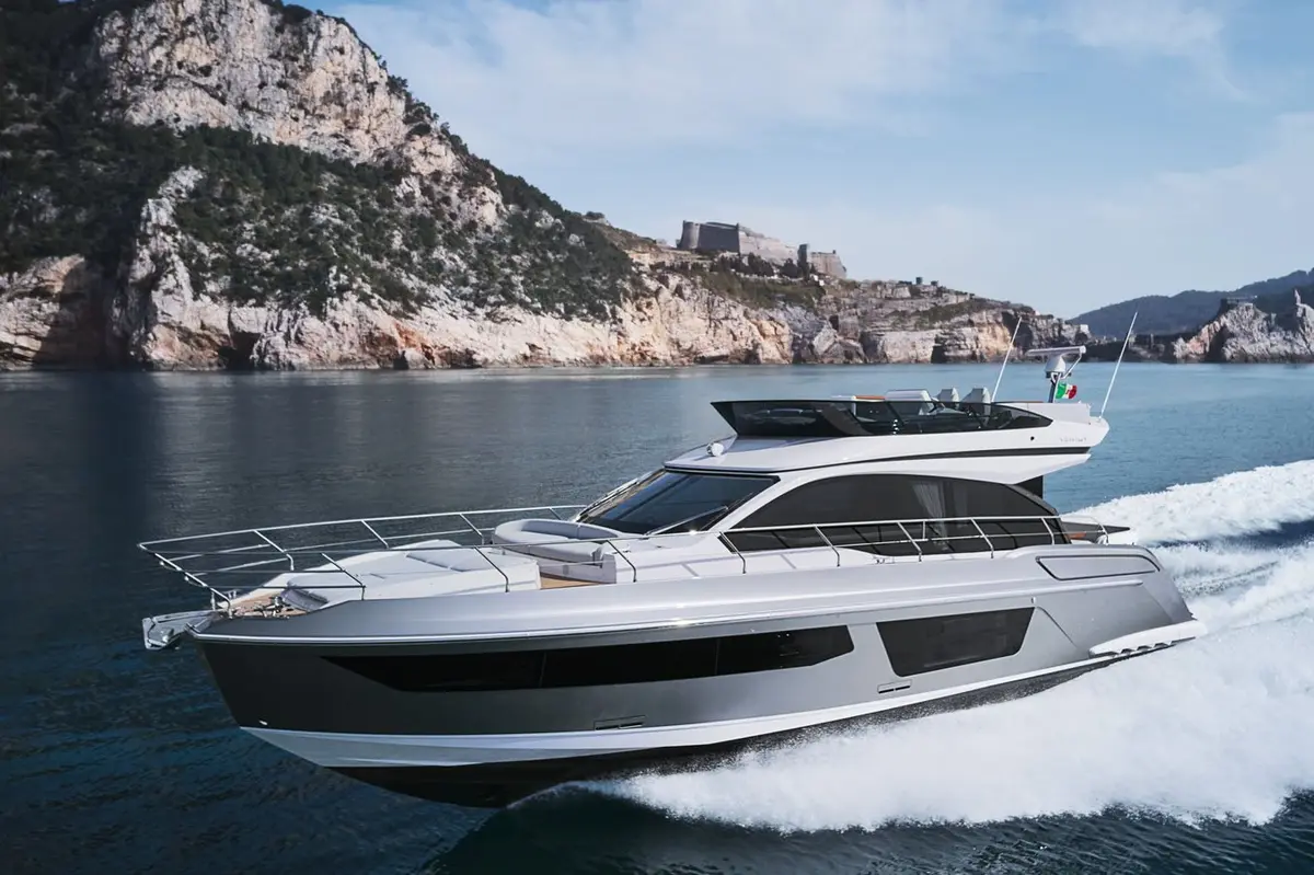 Azimut 53, exterior — Athens Yachts Rental, Athens. Azimut 53 — 17m