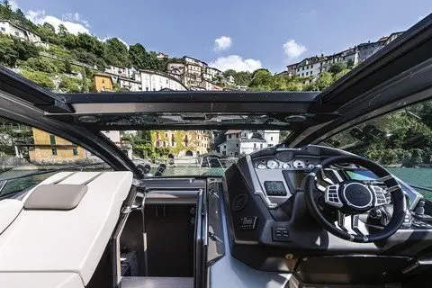Cranchi M44 HT, salon — Athens Yachts Rental, Athens. Cranchi M44 HT — 14m