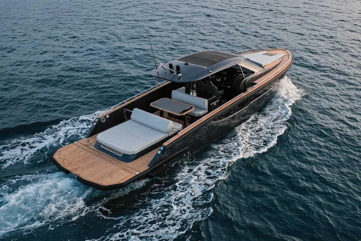Forza 37, exterior — Athens Yachts Rental, Athens. Forza 37 — 20m