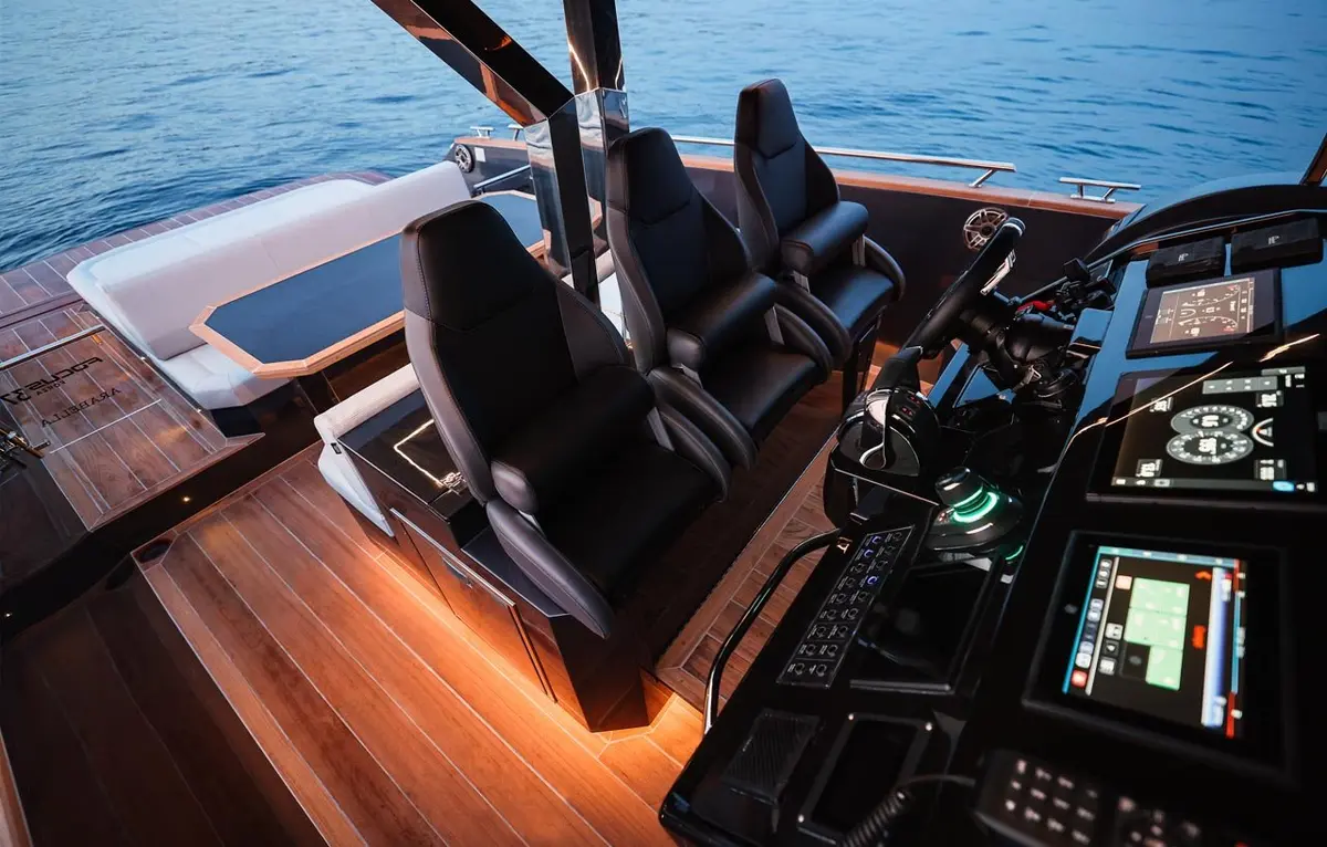 Forza 37, master cabin — Athens Yachts Rental, Athens. Forza 37 — 20m