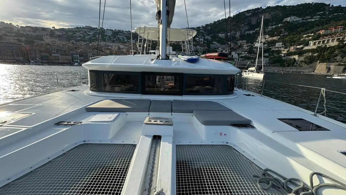 Lagoon 5.1, main deck — Athens Yachts Rental, Athens. Lagoon 5.1 — 14m