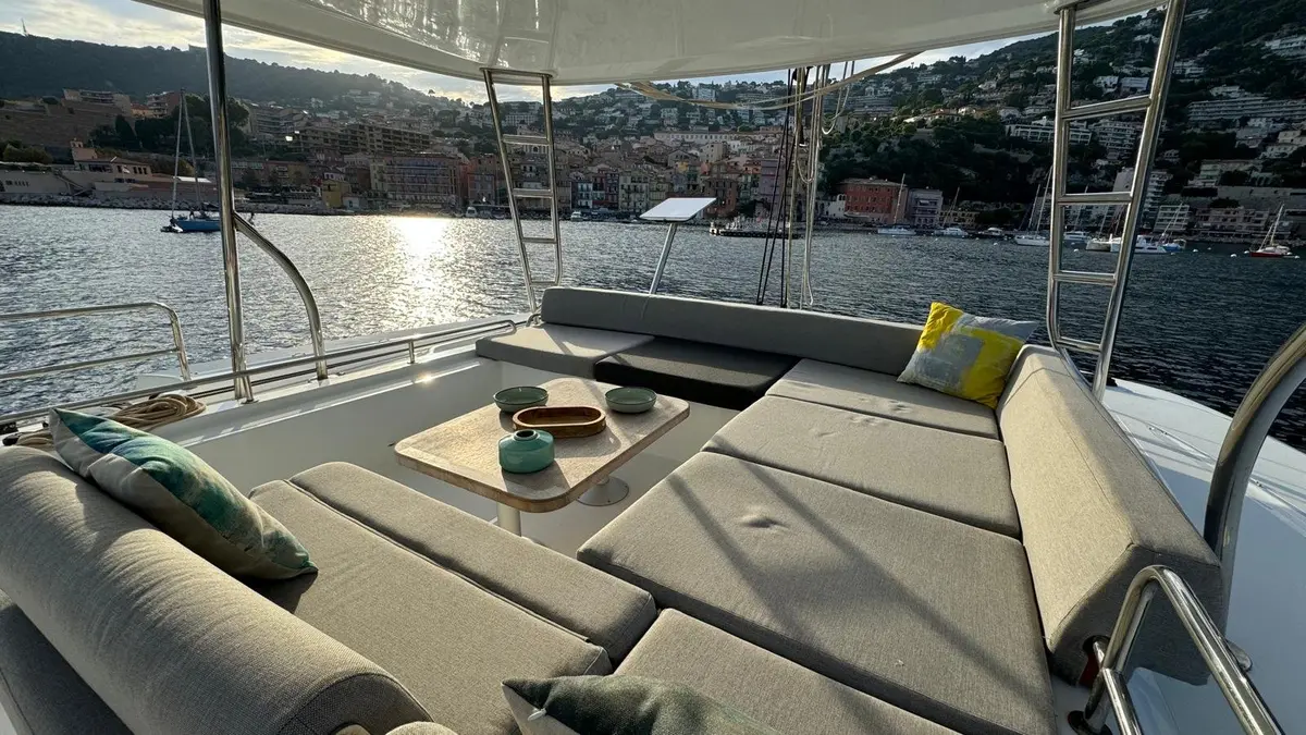Lagoon 5.1, aft deck — Athens Yachts Rental, Athens. Lagoon 5.1 — 14m