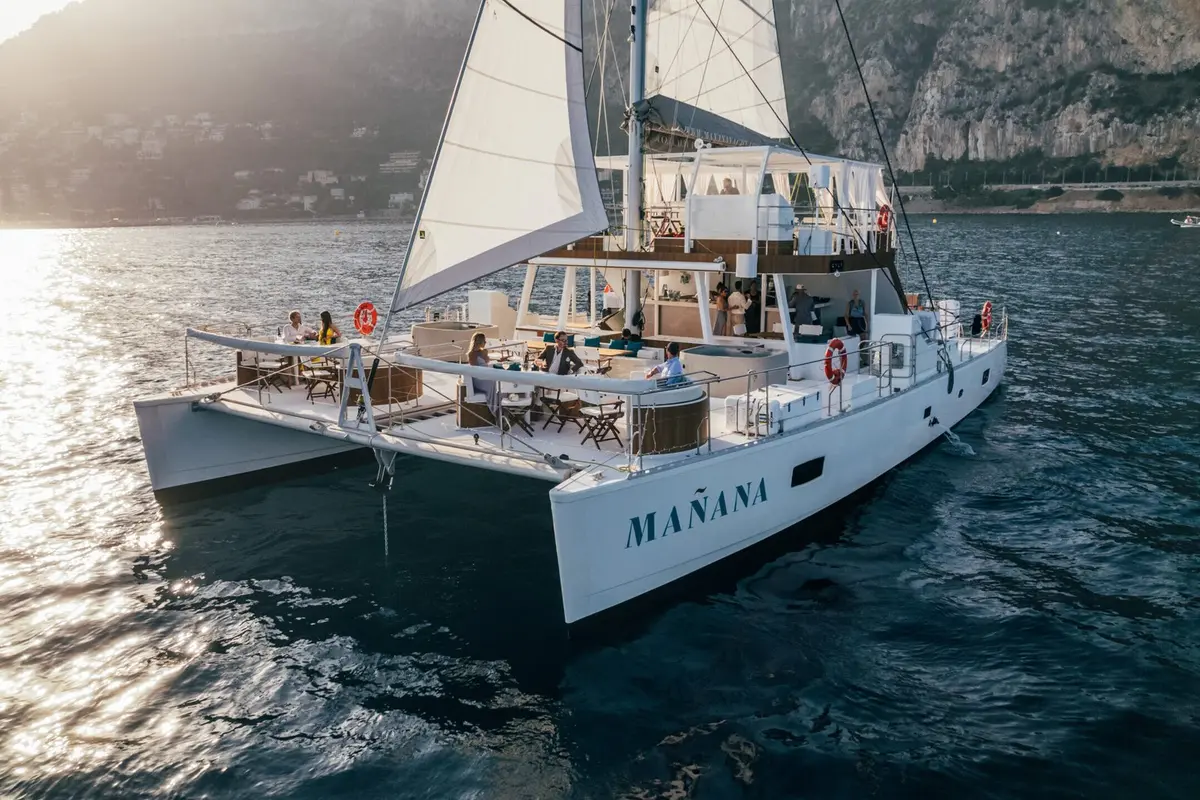 Manana Yacht, exterior — Athens Yachts Rental, Athens. Manana Yacht — 20.8m