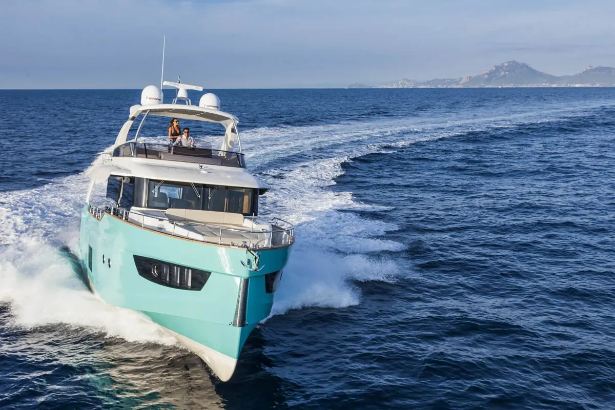 Navetta 58, cubierta de popa — Athens Yachts Rental, Atenas. Navetta 58 — 17m