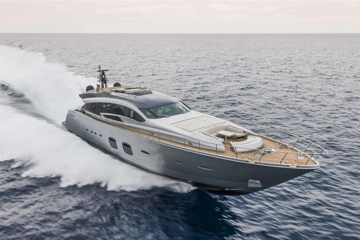 Pardo 38, flybridge — Athens Yachts Rental, Athens. Pardo 38 — 11.56m