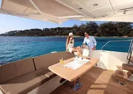 Prestige 550 FLY, salon — Athens Yachts Rental, Athens. Prestige 550 FLY — 18m