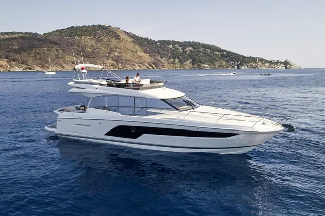 Prestige 590 Fly — Athens Yachts Rental, Athens