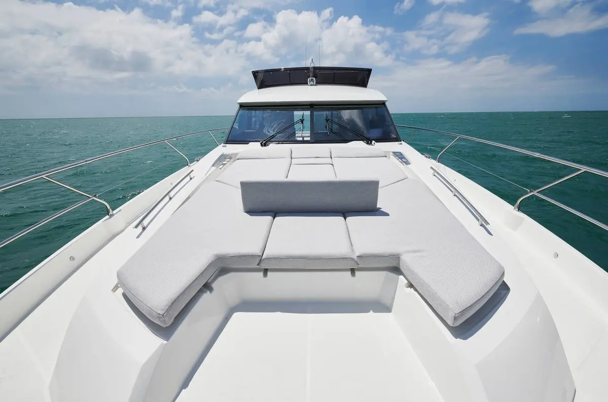 Prestige 590 Fly, aft deck — Athens Yachts Rental, Athens. Prestige 590 Fly — 19m