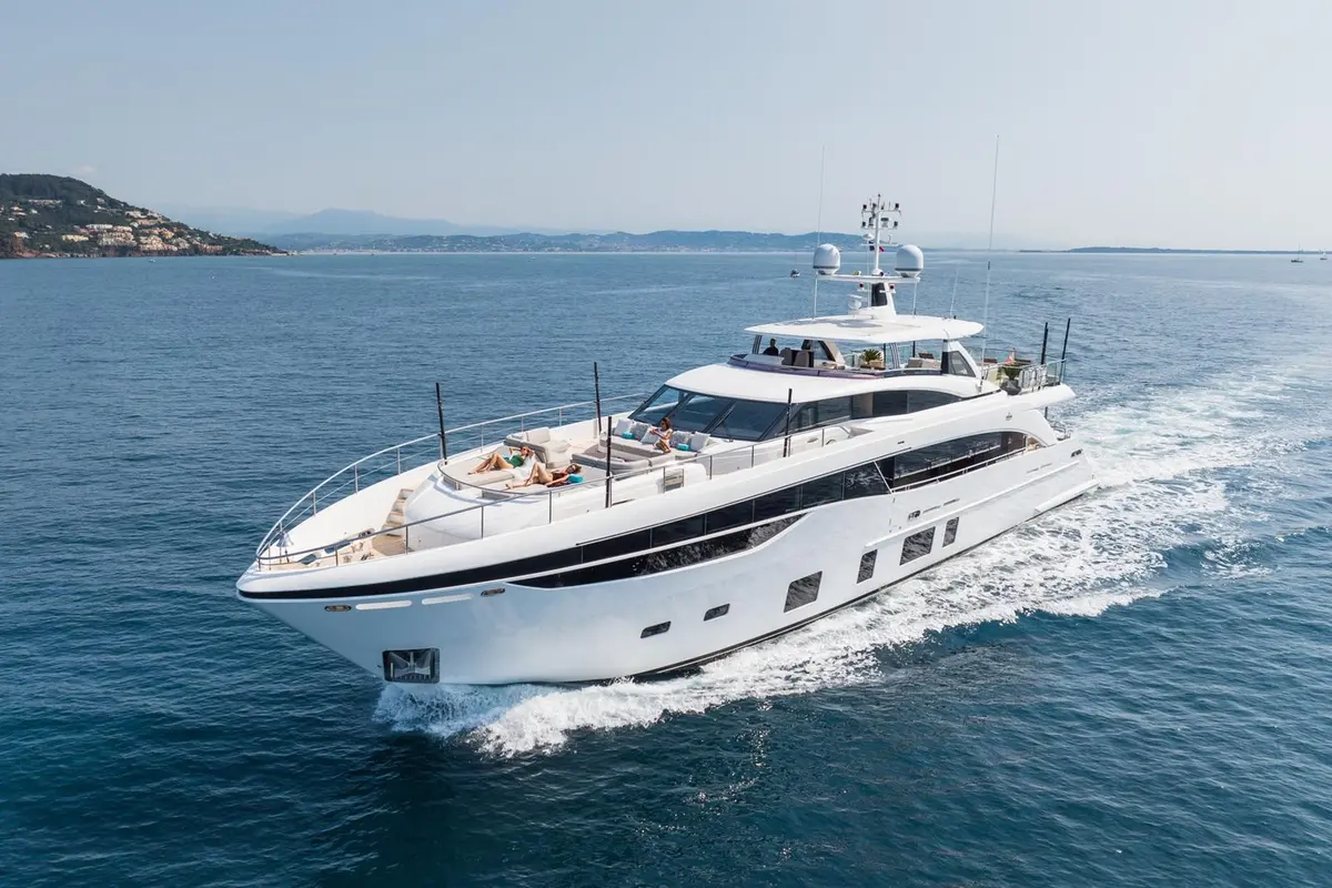 Princess 35M, master cabin — Athens Yachts Rental, Athens. Princess 35M — 35m