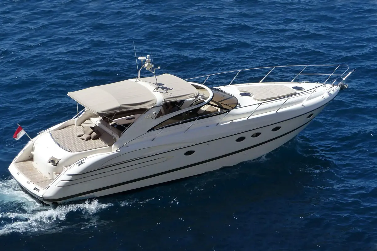 Princess 50, salon — Athens Yachts Rental, Athens. Princess 50 — 15.5m