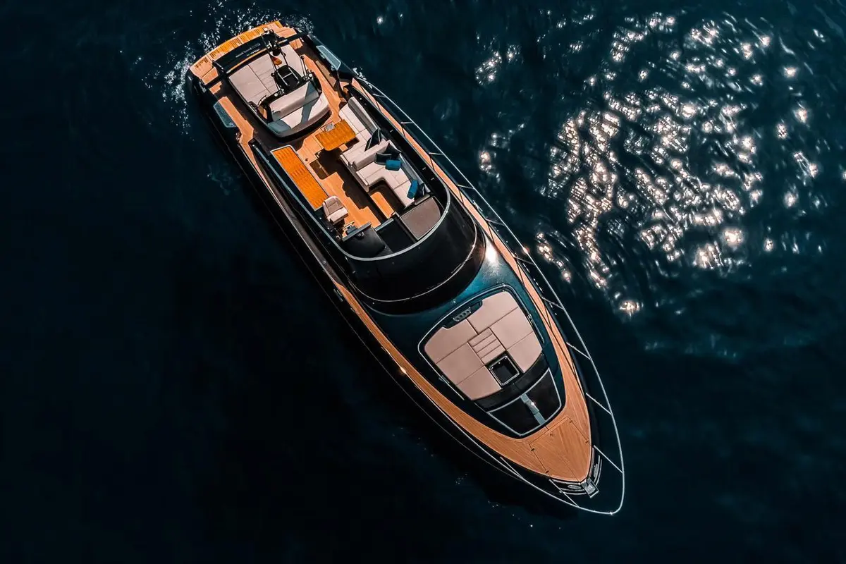 Riva 56 Rivale, flybridge — Athens Yachts Rental, Athens. Riva 56 Rivale — 17m
