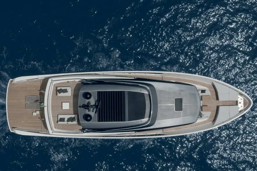 Sanlorenzo 112, cubierta principal — Athens Yachts Rental, Atenas. Sanlorenzo 112 — 34m