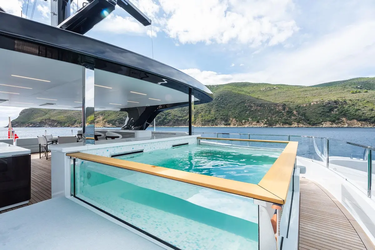 M, flybridge — Athens Yachts Rental, Athens. M — 47m