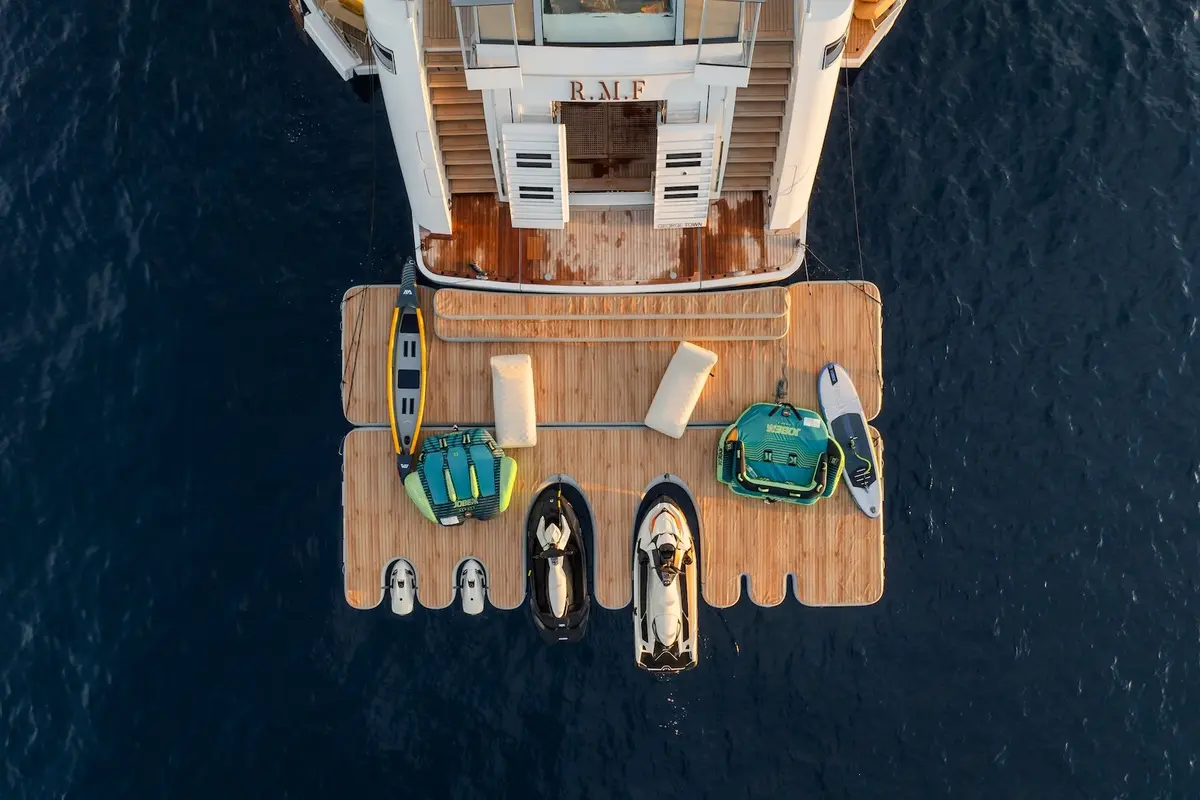 RMF, salón — Athens Yachts Rental, Atenas. RMF — 52m