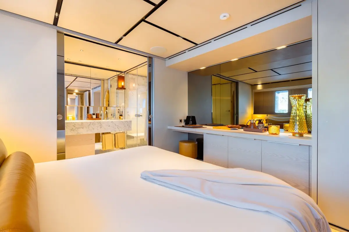 RMF, camarote principal — Athens Yachts Rental, Atenas. RMF — 52m