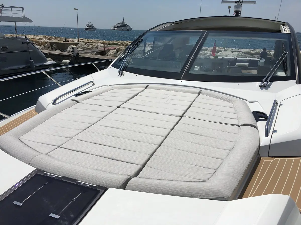 Sunseeker 68, flybridge — Athens Yachts Rental, Athens. Sunseeker 68 — 22m