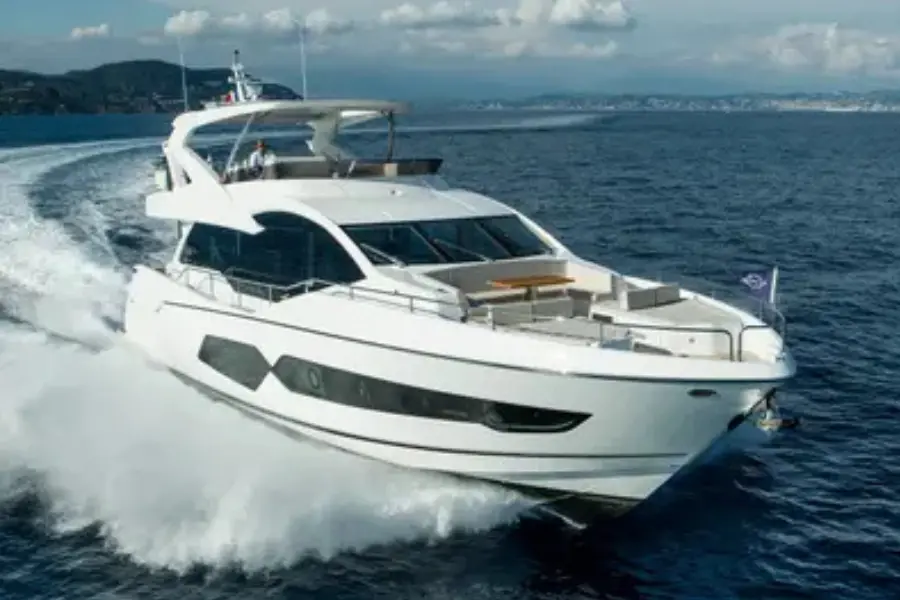 Sunseeker 76, exterior — Athens Yachts Rental, Athens. Sunseeker 76 — 23m