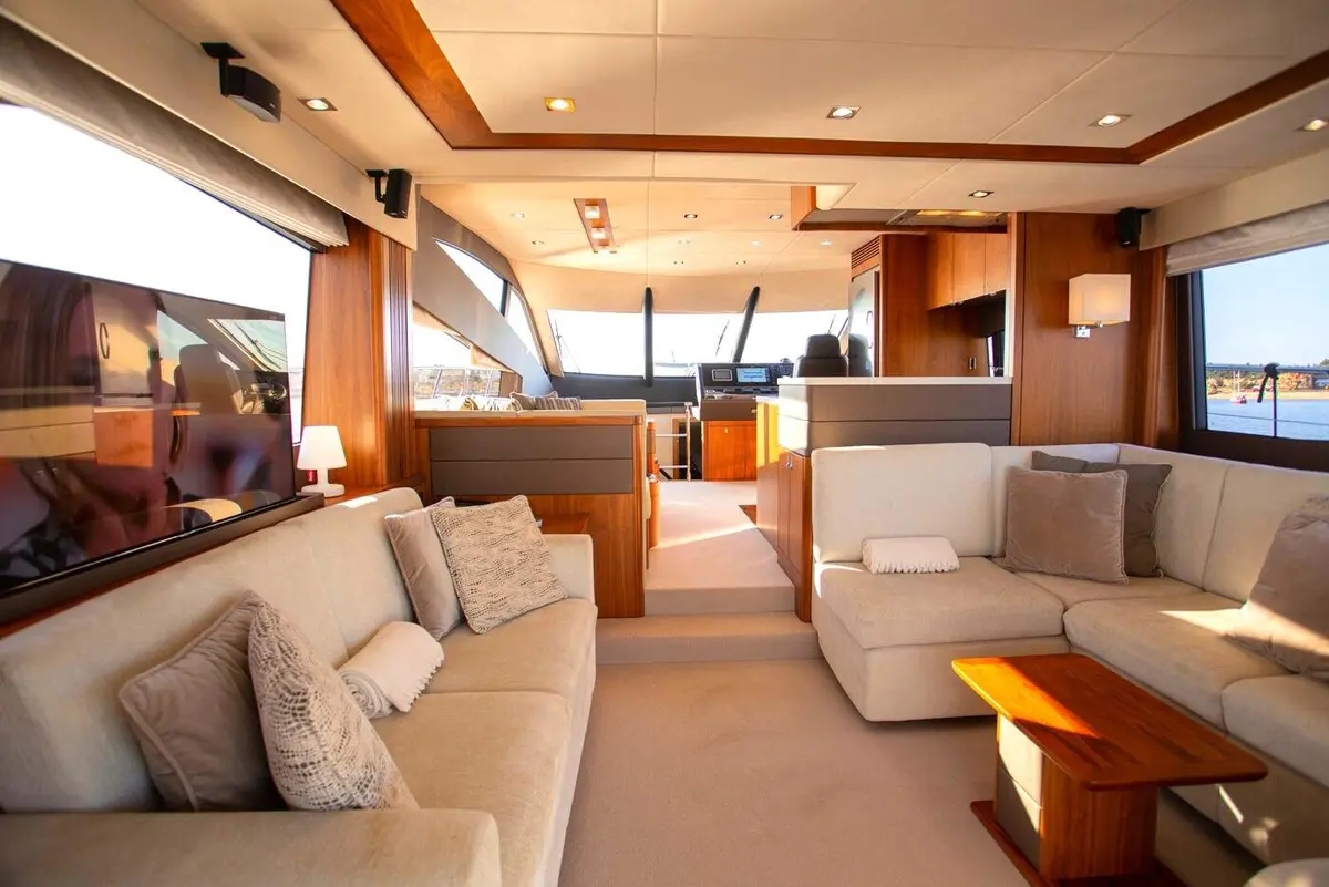 Manhattan 65, cubierta de popa — Athens Yachts Rental, Atenas. Manhattan 65 — 22m