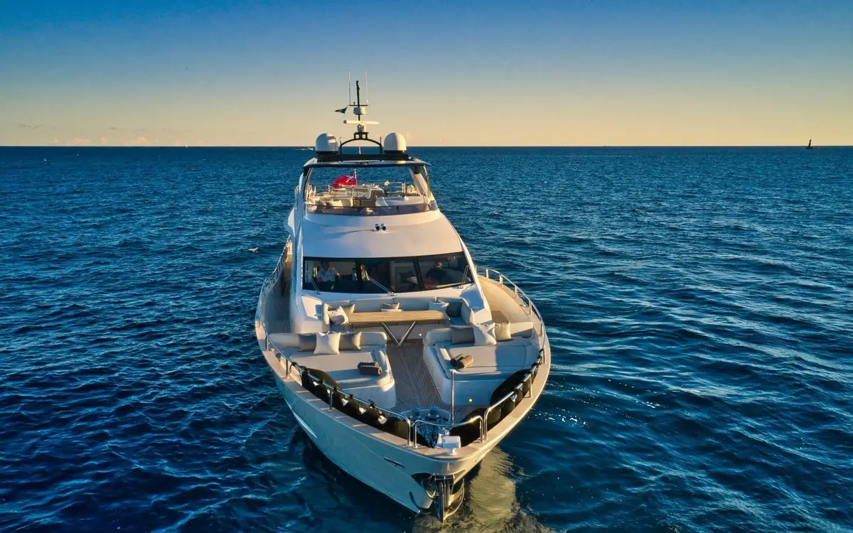 Sunseeker 95, aft deck — Athens Yachts Rental, Athens. Sunseeker 95 — 29m