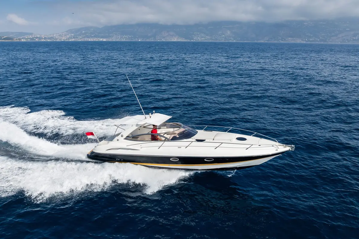 Superhawk 34, exterior — Athens Yachts Rental, Athens. Superhawk 34 — 11m