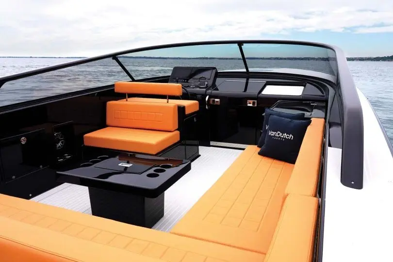 VanDutch 40, главная каюта — Athens Yachts Rental, Афины. VanDutch 40 — 12m