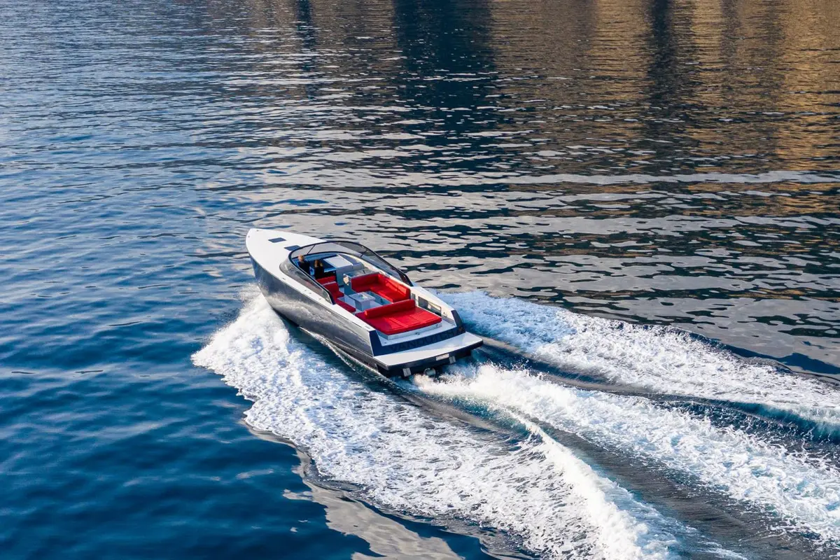 Vandutch 48, salón — Athens Yachts Rental, Atenas. Vandutch 48 — 15m