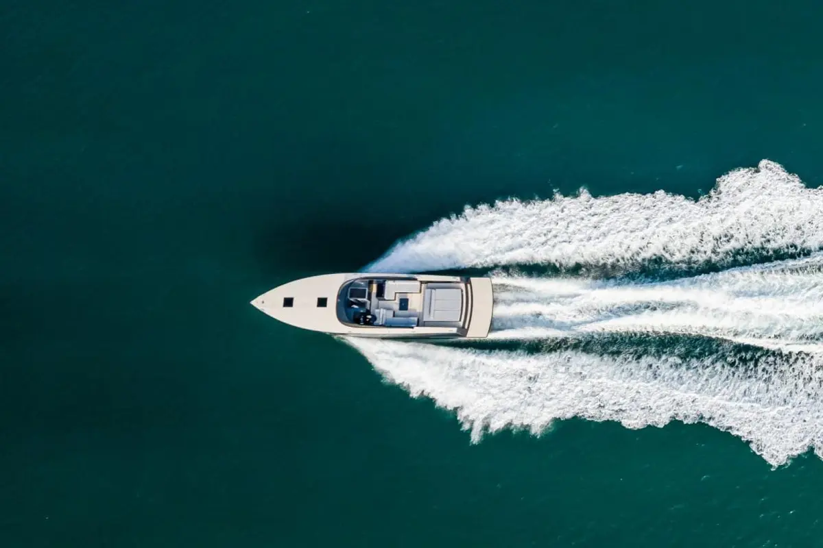 Vandutch 55, cubierta de popa — Athens Yachts Rental, Atenas. Vandutch 55 — 16m
