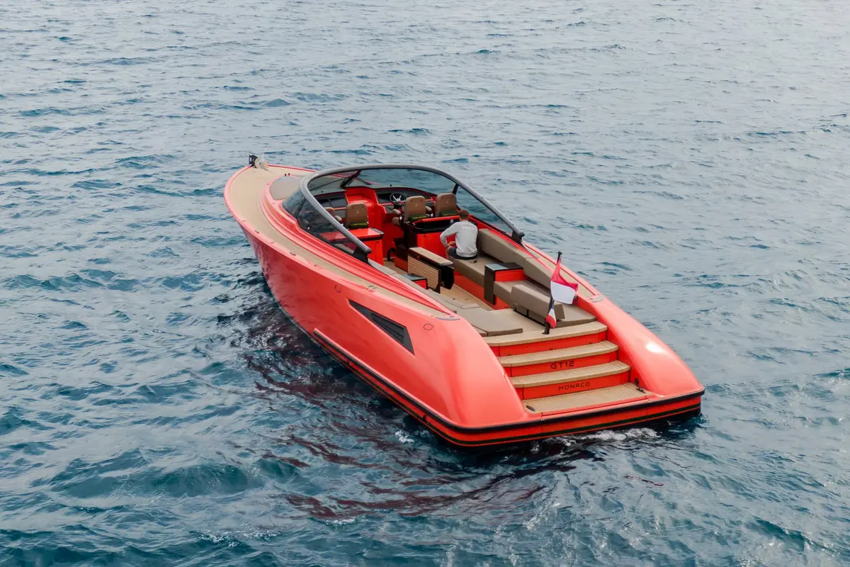 Wajer 55, salon — Athens Yachts Rental, Athens. Wajer 55 — 16m